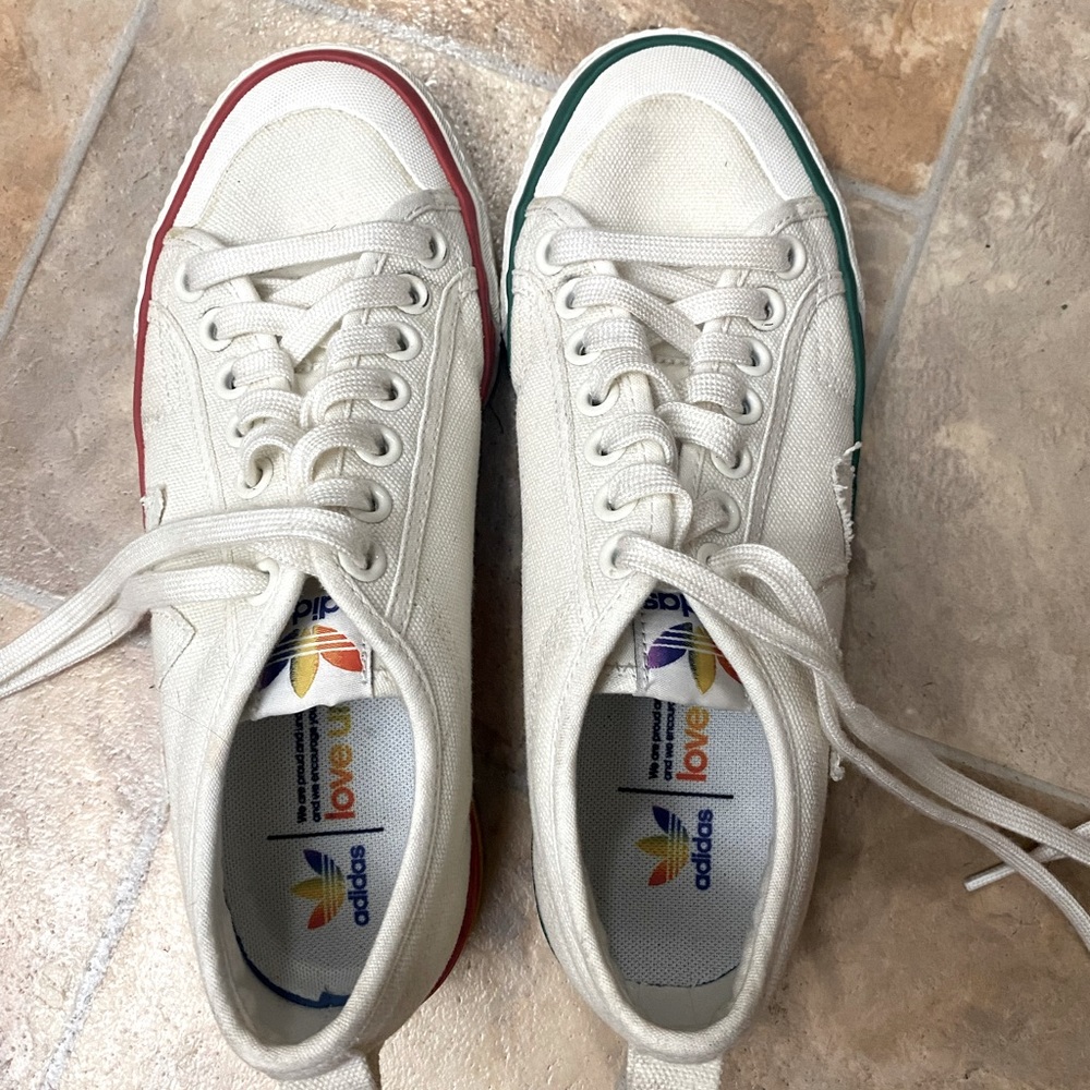 Love unites adidas original size 7